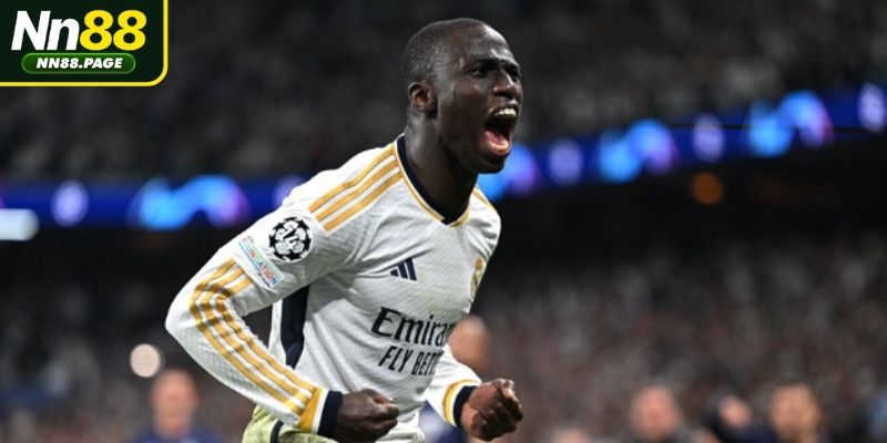 Ferland Mendy với khả năng đọc tình huống tốt